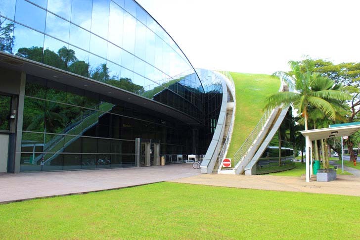 南洋理工技术设计与媒体学院生态建筑屋顶